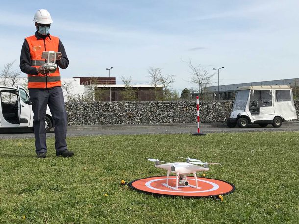 Télépilote relevé par Drone